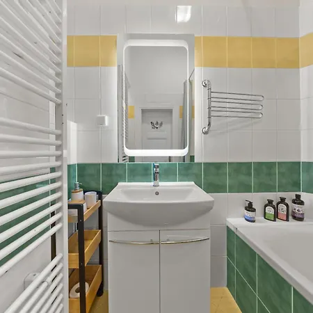 Historic Center Klemensova Apartamento *